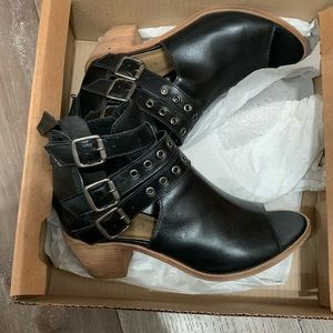 Excellent condition Diego di Luca sandals